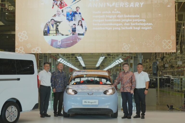 Wuling Tegaskan Komitmen Bangun Mobil untuk Indonesia