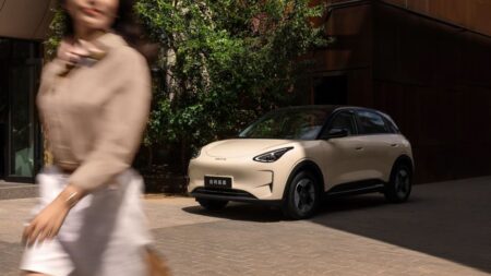 Geely Xingyuan Rajai Penjualan Mobil di Tiongkok!