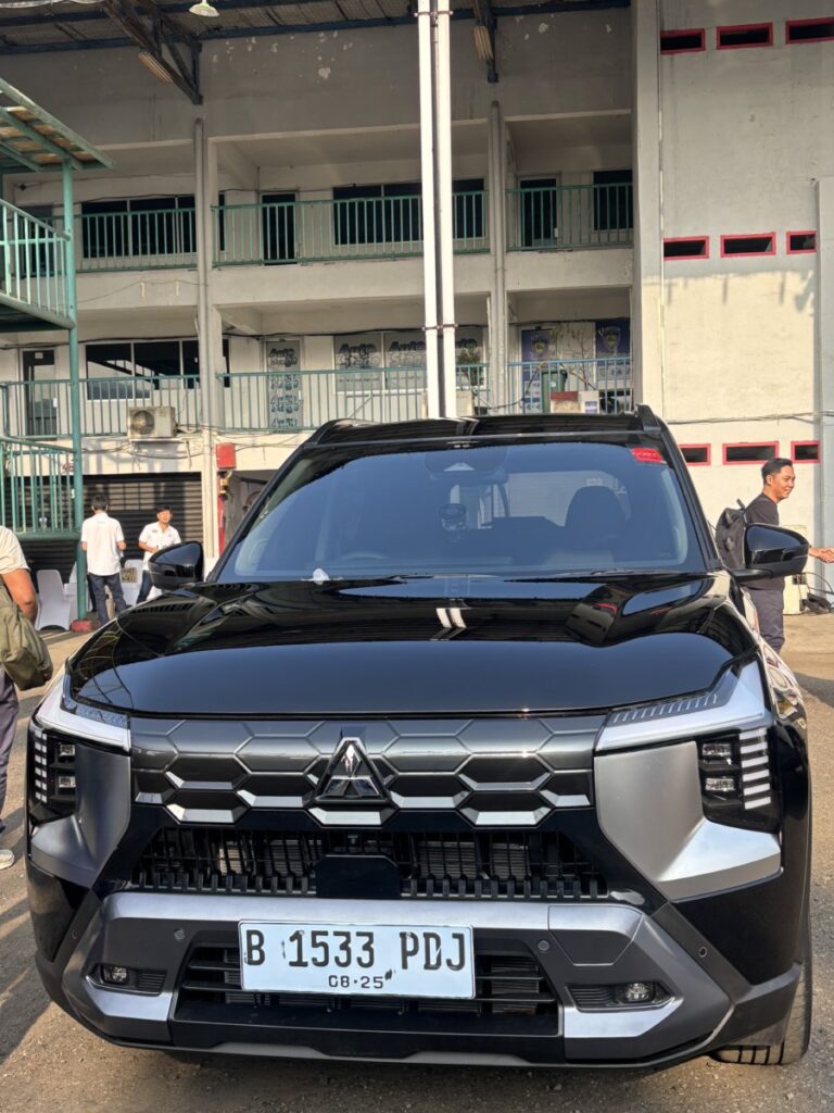Mitsubishi Destinator