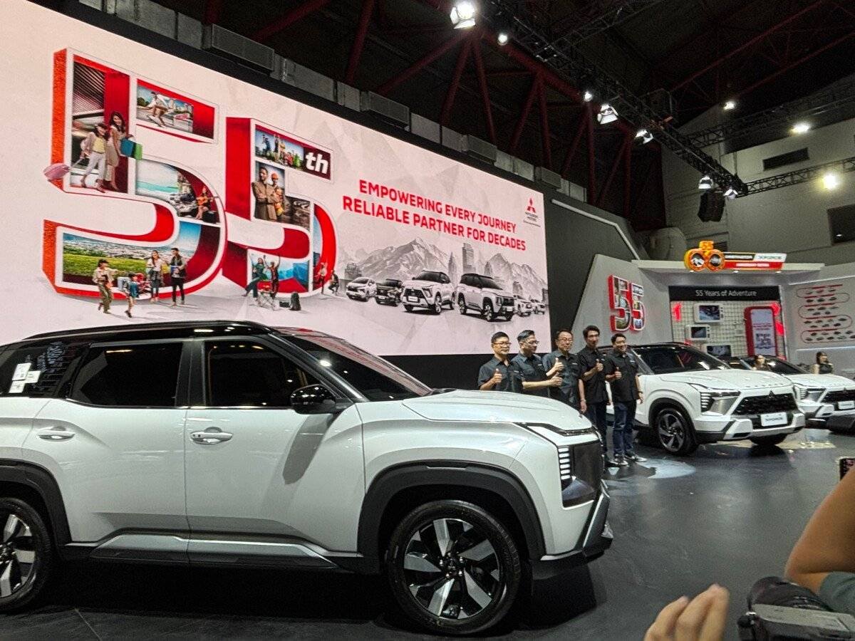 MMKSI memperkenalkan dua model edisi 55th Anniversary, yakni Mitsubishi Destinator dan Mitsubishi Xforce
