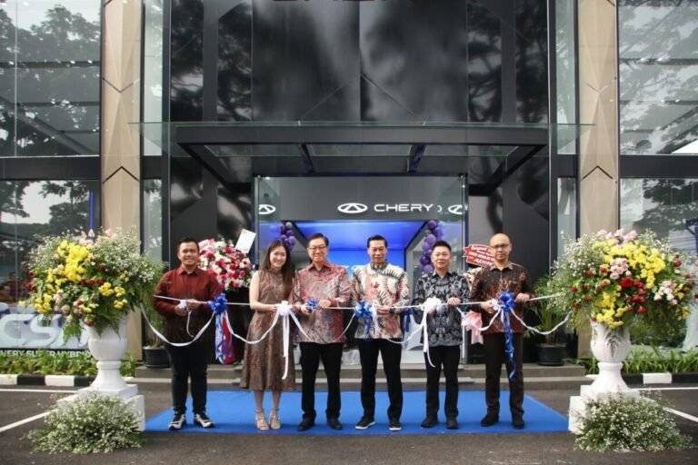 Perkuat Pasar Jawa Barat, Chery Resmikan Diler 3S Baru di Pasteur Bandung Chery